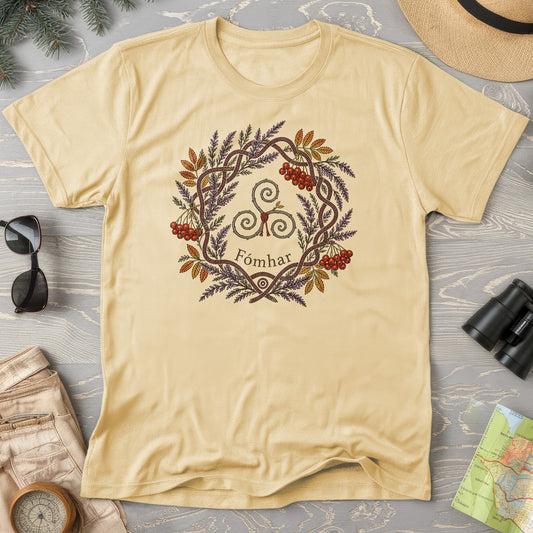 Fómhar Triskele T-Shirt