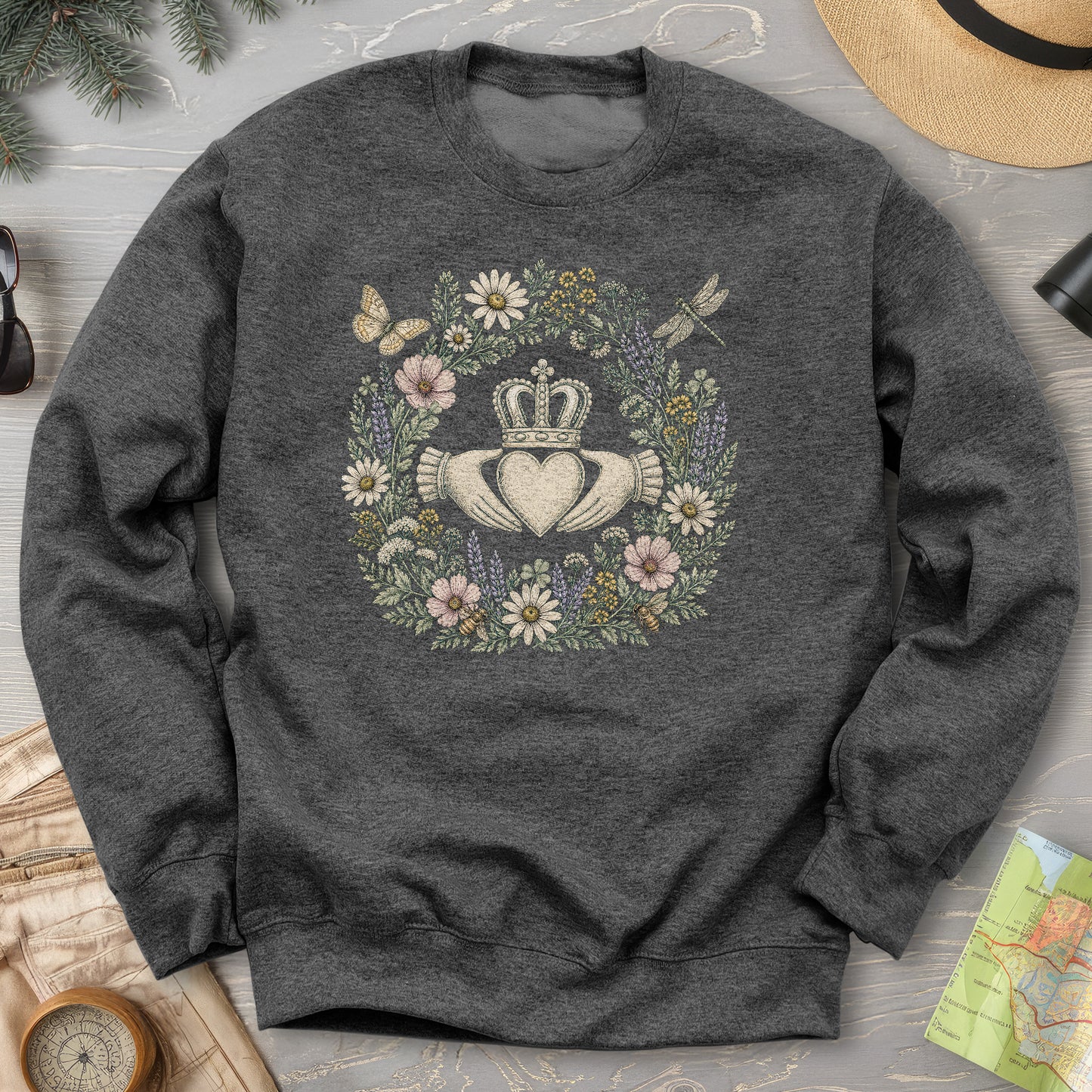 Cloddagh Wreath Sweatshirt