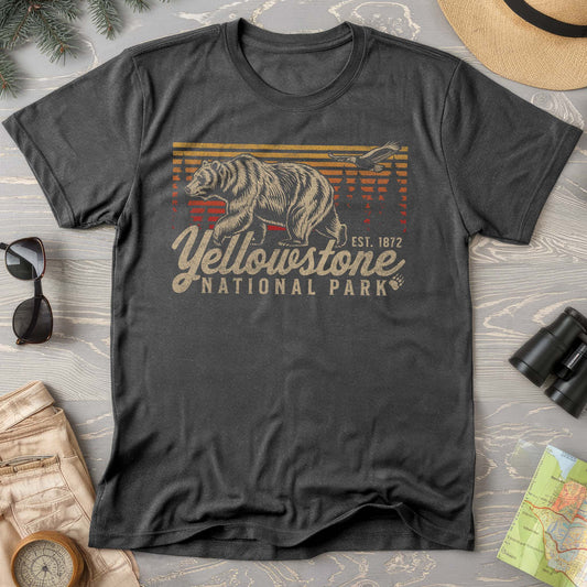 Yellowstone National Park Vintage Sunset Bear Design V01 - Comfort Colors 1717 - 2025