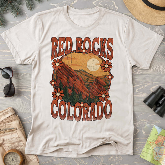 Red Rocks Colorado Vintage Print Comfort Colors T-shirt